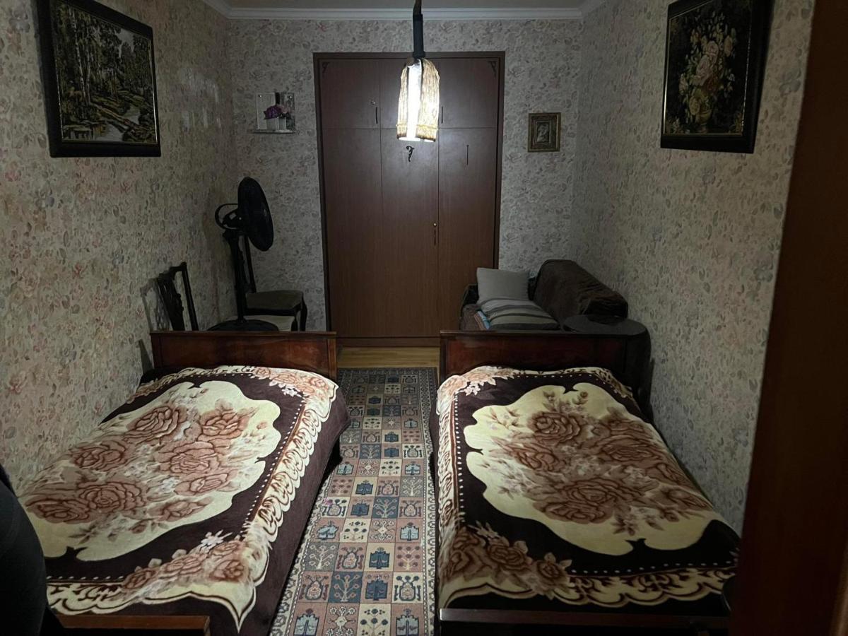 3 Room Flat In Tbiliszi Kültér fotó