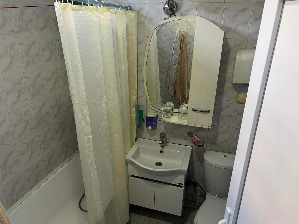 3 Room Flat In Tbiliszi Kültér fotó