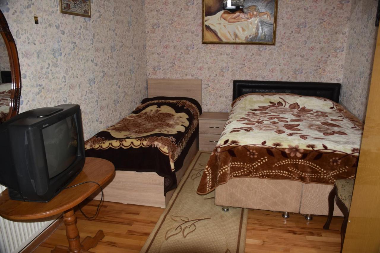 3 Room Flat In Tbiliszi Kültér fotó